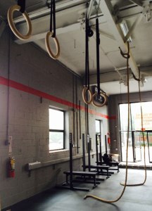 crossfit-equipment-rings-ropes